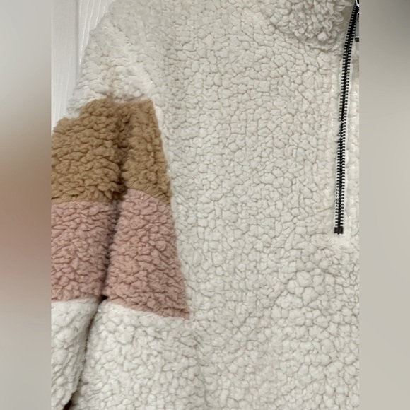Maurice’s Sherpa Zipper Sweatshirt Cream/Peach/Brown Size Small - Picture 3 of 6